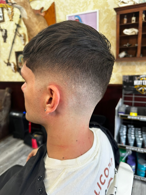 Turner's Barber Shop & Shaved Parlor thumb 4