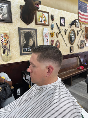 Turner's Barber Shop & Shaved Parlor thumb 6